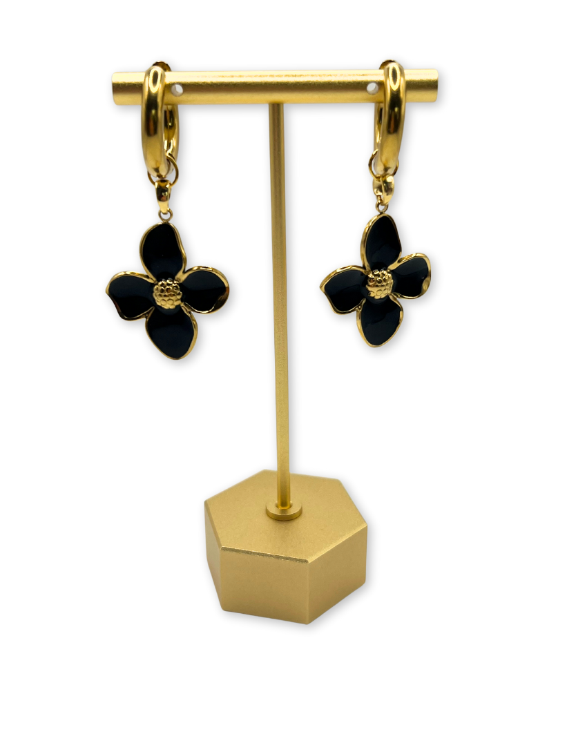 Goudkleurige oorringen met bloemen in zwart en goud