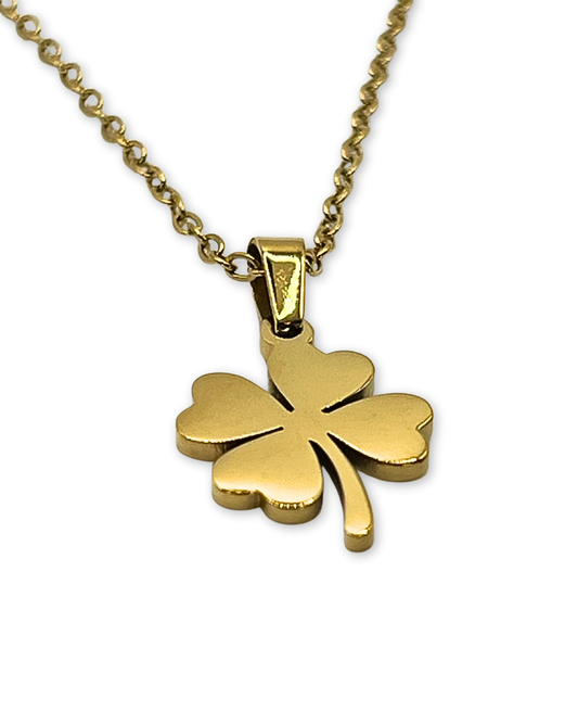 Goudkleurige ketting met klavertje vier hanger