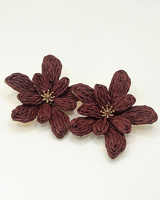 Bordeaux blossom bloemenoorbellen