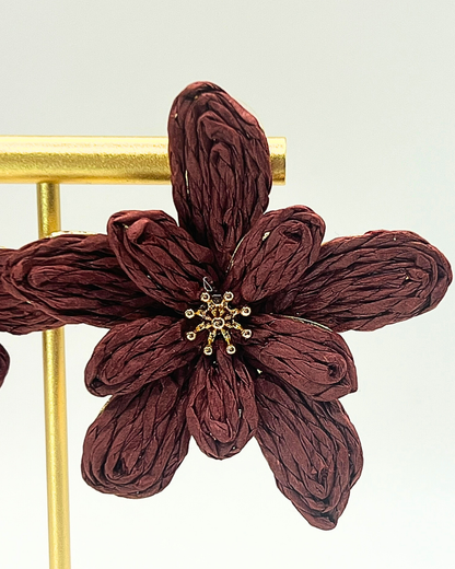 Bordeaux blossom bloemenoorbellen