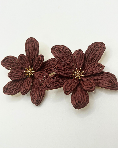 Bordeaux blossom bloemenoorbellen