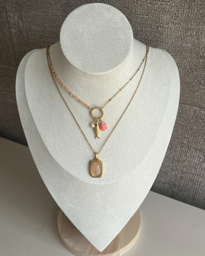 Kettingset met gouden en roze bedels